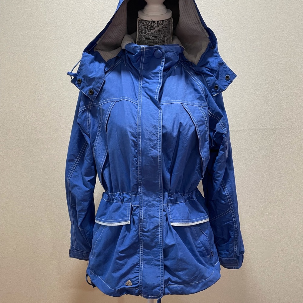 R&R women’s jacket with removable fleece liner.